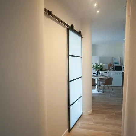 Moderno Con Vista Al Mar, Piscina, Parking Apartment